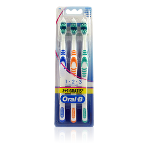 Oral-B 1 2 3 Spazzolino Classic Care Medio